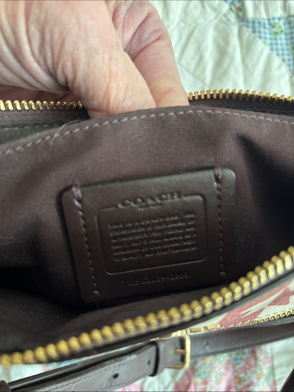 Coach Red & White Star-Stripe Crossbody Bag - Picture 4 of 6